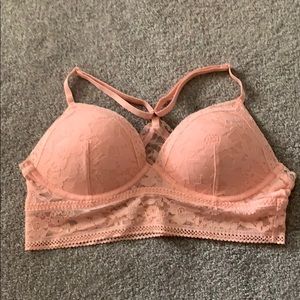 Victoria’s Secret bralette in peach lace size M
